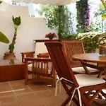 Real Golden Mile -eaw Homes Apartment