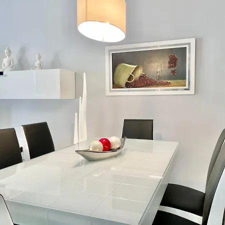 Appartement Real Golden Mile -eaw Homes *