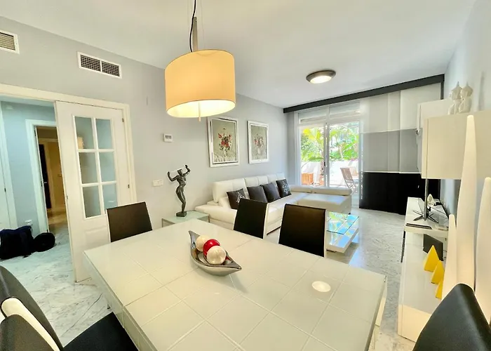 Real Golden Mile -eaw Homes