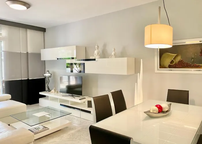 Appartamento Real Golden Mile -eaw Homes