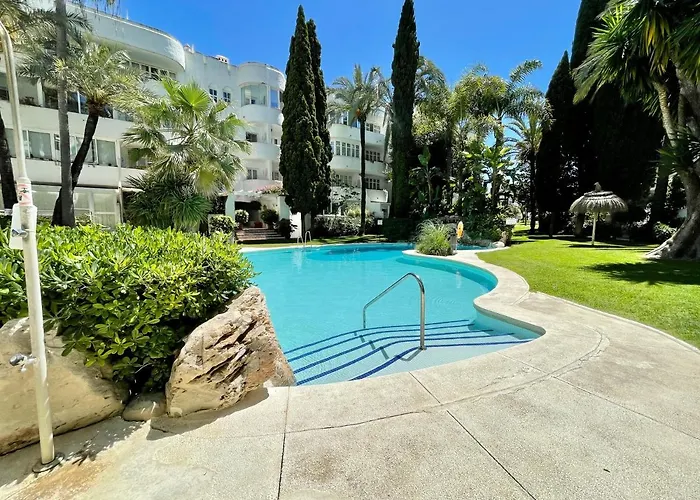 Real Golden Mile -eaw Homes Apartmán *