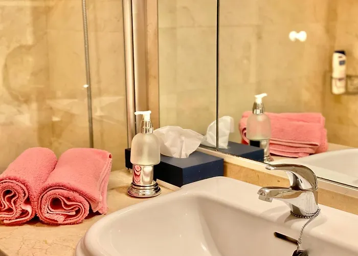 Real Golden Mile -eaw Homes