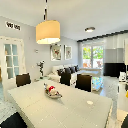 Real Golden Mile -eaw Homes